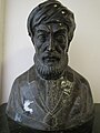 Busto di Maimonide, di Abraham Ostrzega (1925)