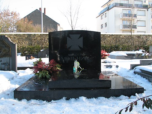 Могила Андрія Мельника на цвинтарі Боневуа в Люксембурзі