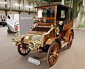 Une Arrol-Johnston 20 CV limousine à toit démontable de 1904 exposée au Grand Palais pour les 110 ans de l'automobile.