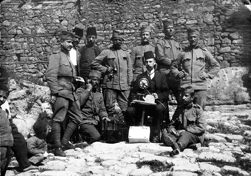 File:Serbian soldiers in Kratovo, 7 June 1913.jpg