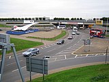 ヒースロー空港の近所に展示されていたコンコルドの模型 (画像の左上)