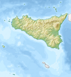 Mapa konturowa Sycylii, po prawej znajduje się punkt z opisem „miejsce bitwy”