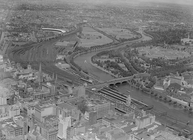 File:Melbourne aerial photograph c 1945-1954.jpg