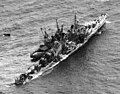 Americký protiletadlový křižník USS Reno poškozený torpédem japonské ponorky I-41