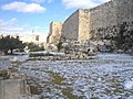חומות העיר העתיקה מוקפות בשלג