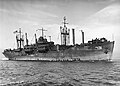 Obojživelná výsadková loď třídy Haskell USS Bandera. Celá třída byla derivátem obchodních lodí typu Victory.