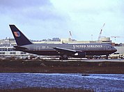 ユナイテッド航空のボーイング767-200（N612UA）
