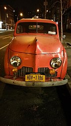 Front of a 1946/1947 model; blinkers were optional.