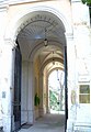 Ingresso della sede della Società Geografica Italiana, in Roma, Villa Celimontana, Palazzetto Mattei
