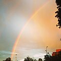 Arcobaleno a doppio arco a Milano