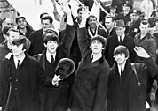 Os Beatles quando chegaram no Aeroporto JFK, na cidade de Nova Iorque, em 7 de fevereiro de 1964.