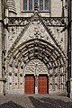 Vue du portail occidental de la cathédrale Saint-Corentin de Quimper.