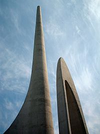 Obeliske van die Afrikaanse Taalmonument, naby Paarl, Suid-Afrika.