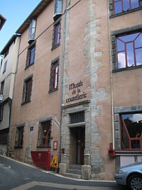 Musée de la coutellerie de Thiers.