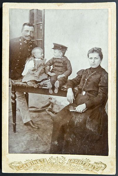 File:Cabinet photograph of family with military father - gorgeous kids! (13892723012).jpg