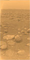 Huygens sondası Titan'a inerken alınan bir görüntü.