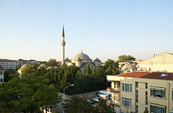 Vista da mesquita de Sokollu Mehmet Paxá, em Lüleburgaz