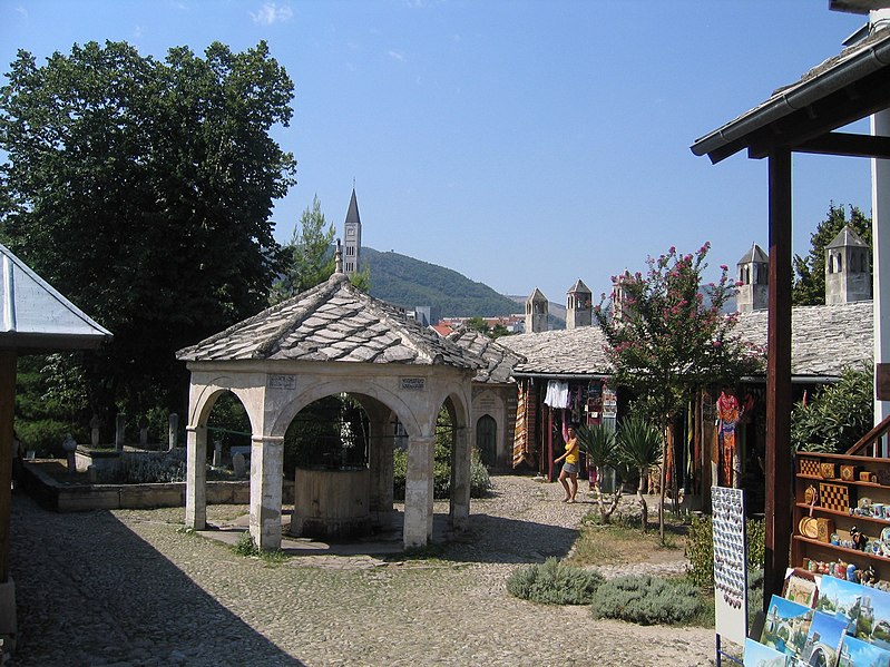 File:Bosnie-Herzegovine Mostar Koski Mehmed Pasina Dzamija 21082008 - panoramio.jpg