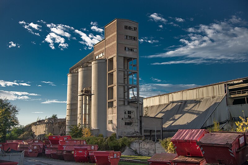 File:Portland-silos-misburg hg.jpg