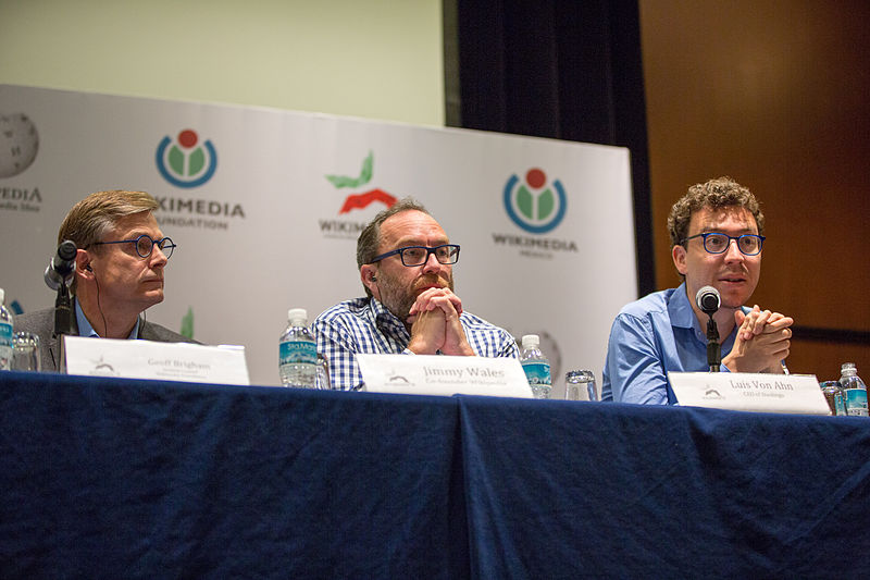 File:2015 Wikimania press conference-22.jpg