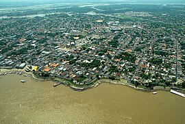 Vista aérea da cidade de Parintins