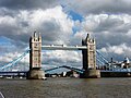 Tower_Bridge,London_Getting_Opened_1