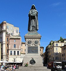 Giordano Bruno statue in Campo de' Fiori
