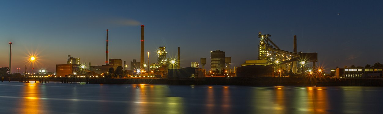 ArcelorMittal Bremen at night