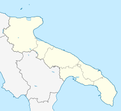 Mapa konturowa Apulii, blisko dolnej krawiędzi po prawej znajduje się punkt z opisem „Ugento”