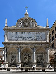 Fountain of Acqua Felice (pope Sisto V) in San Bernardo square.