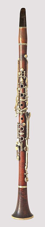 Baermann-Ottensteiner klarinett, omkring 1860, står tekniskt sett mellan Müller- och Oehler-klarinetten
