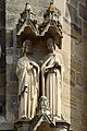 Deutsch: Trier, Liebfrauenstraße 1: Katholische Pfarrkirche Liebfrauen, Portal, zwei Propheten