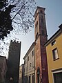 Castel Goffredo, il campanile della Chiesa di Santa Maria del Consorzio, sulla destra, mausoleo dei "Gonzaga di Castel Goffredo"